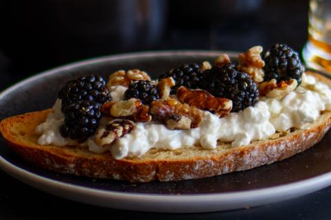 Cottage Cheese, Blackberries and Walnut Toast